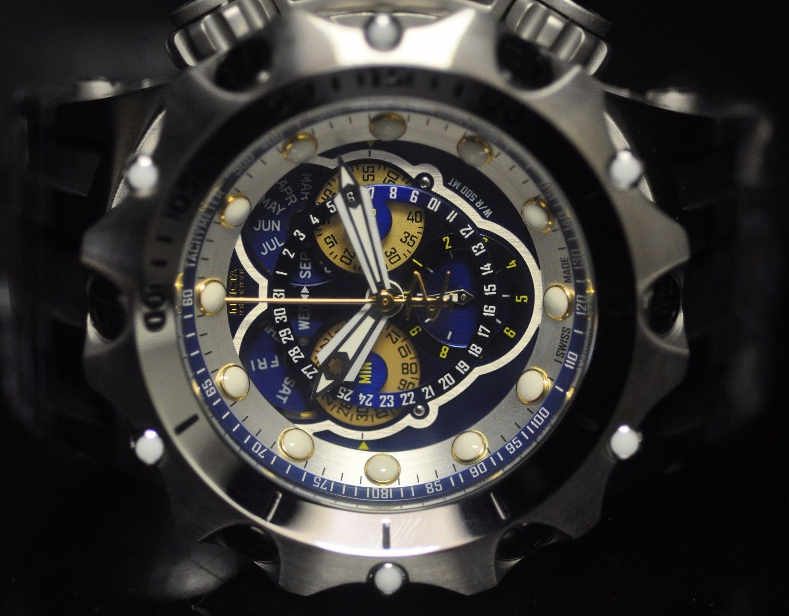 invicta venom hybrid 16808