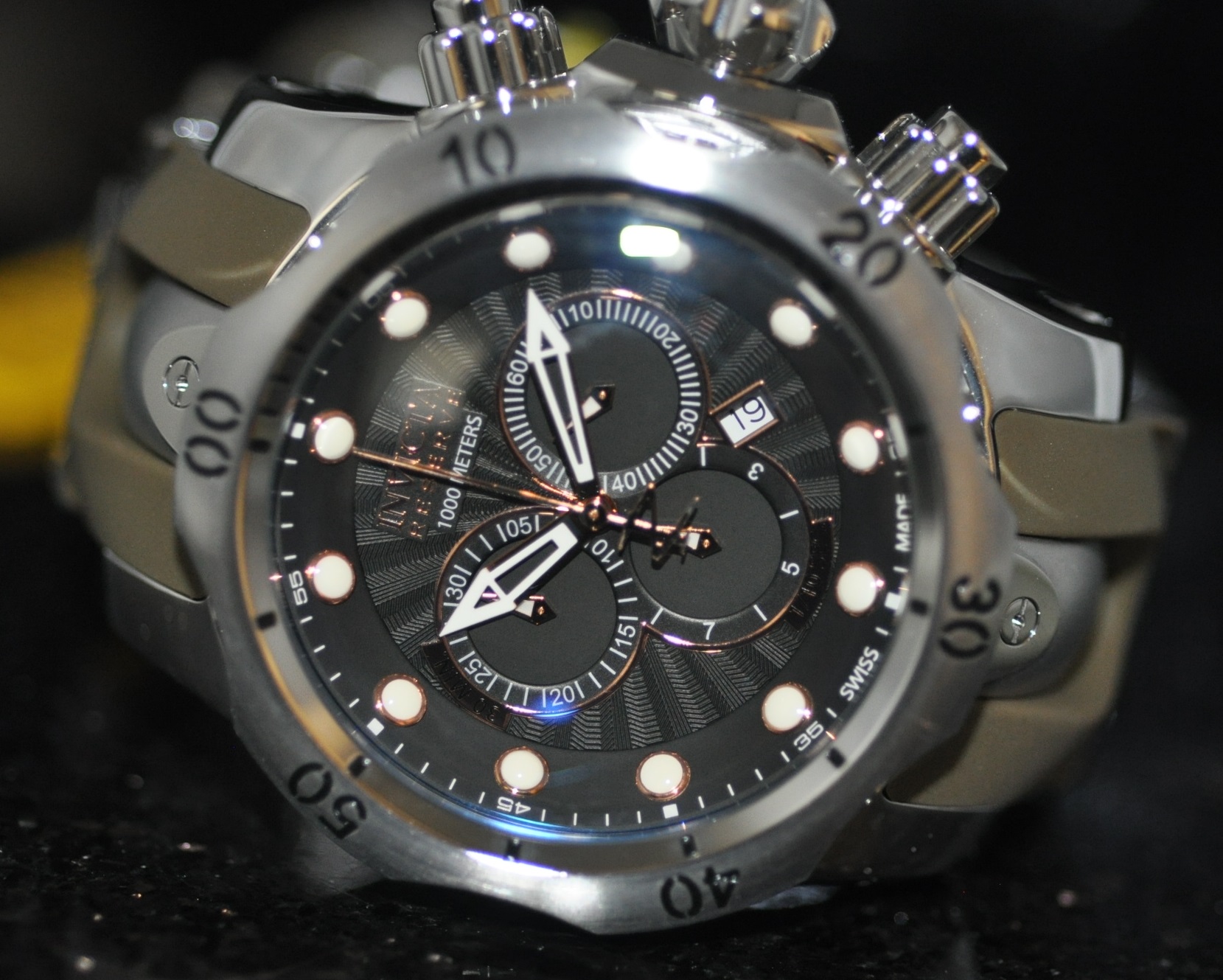 invicta venom hybrid replica